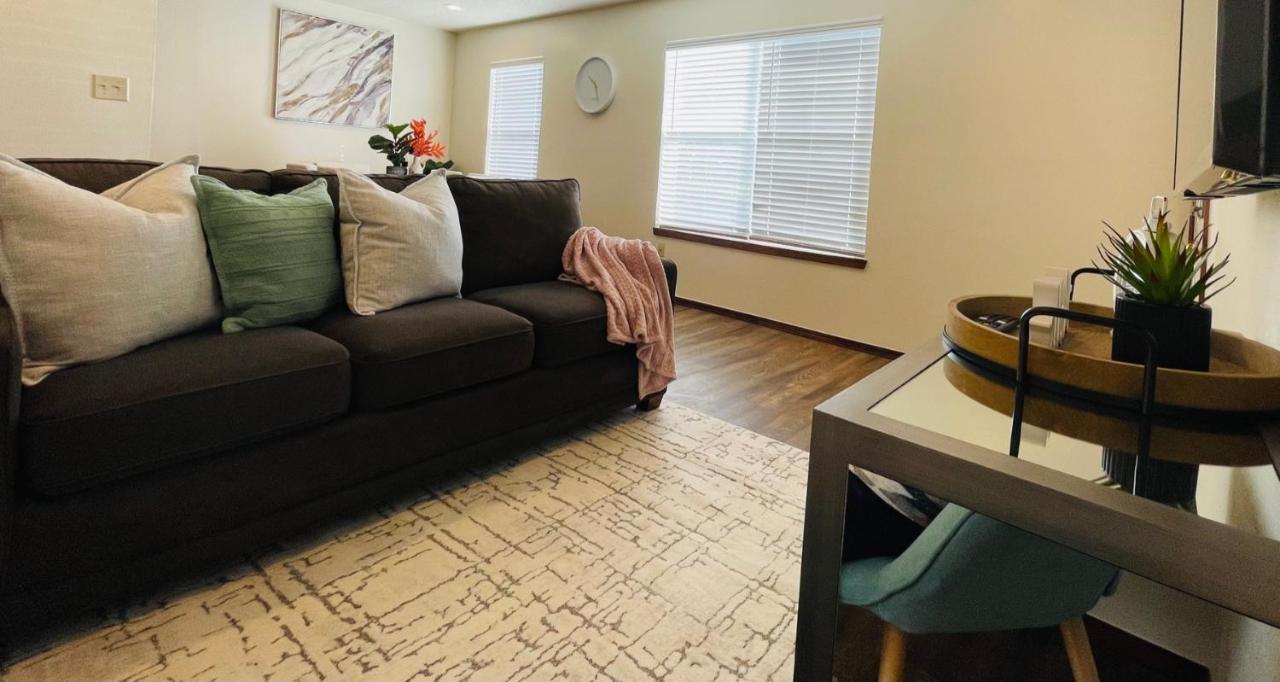 Ou-2 Bed 2 Bath Apartment Close To Ou Oklahoma City Exteriér fotografie